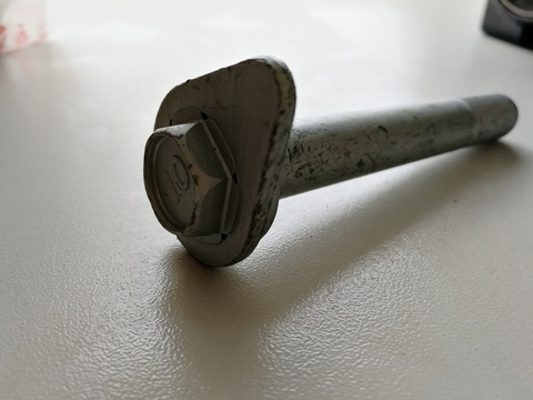 БОЛТ РАЗВАЛА ЗАДНИЙ SONATA ТАГАЗ, TYB, KROSS (ТРЕУГОЛ ШАЙБА) НА ПРОДОЛЬНЫЙ РЫЧАГ M14*1,5*100(30)