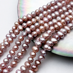 Жемчуг бусины, цвет темно-розовый, размер около 4-5 мм, цена за отрезок 17 см (1/2 нити)