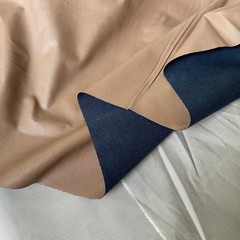 фото итальянской экокожи коричневого цвета