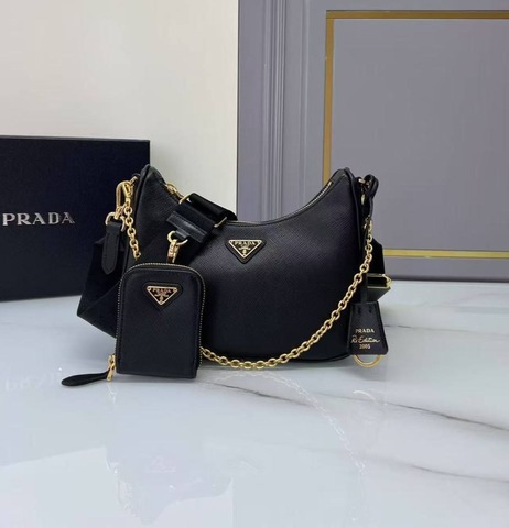 Кожаная сумка через плечо Prada Re-edition 2005 черный