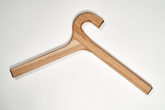 Вешалка деревянная