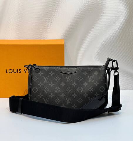 Сумка Louis Vuitton Pochette Accessoire XL