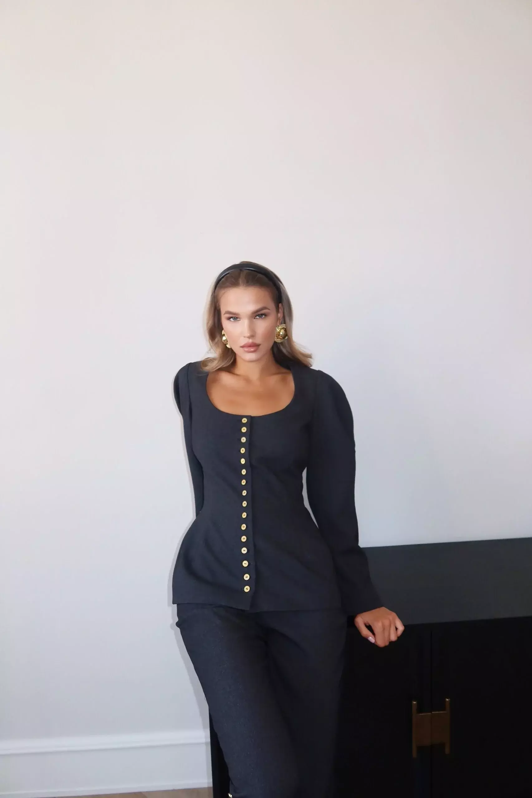 Жакет с маленькими декоративными пуговицами, Черный