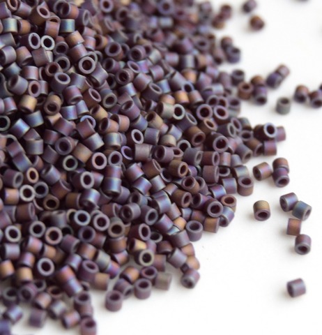 DBS-0884 Бисер цилиндрический Миюки делика 15/0 /Miyuki delica 15/0 Matted Opaque Brown AB