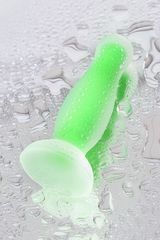 Зеленая, светящаяся в темноте анальная втулка Mortimer Glow - 12,5 см. - 