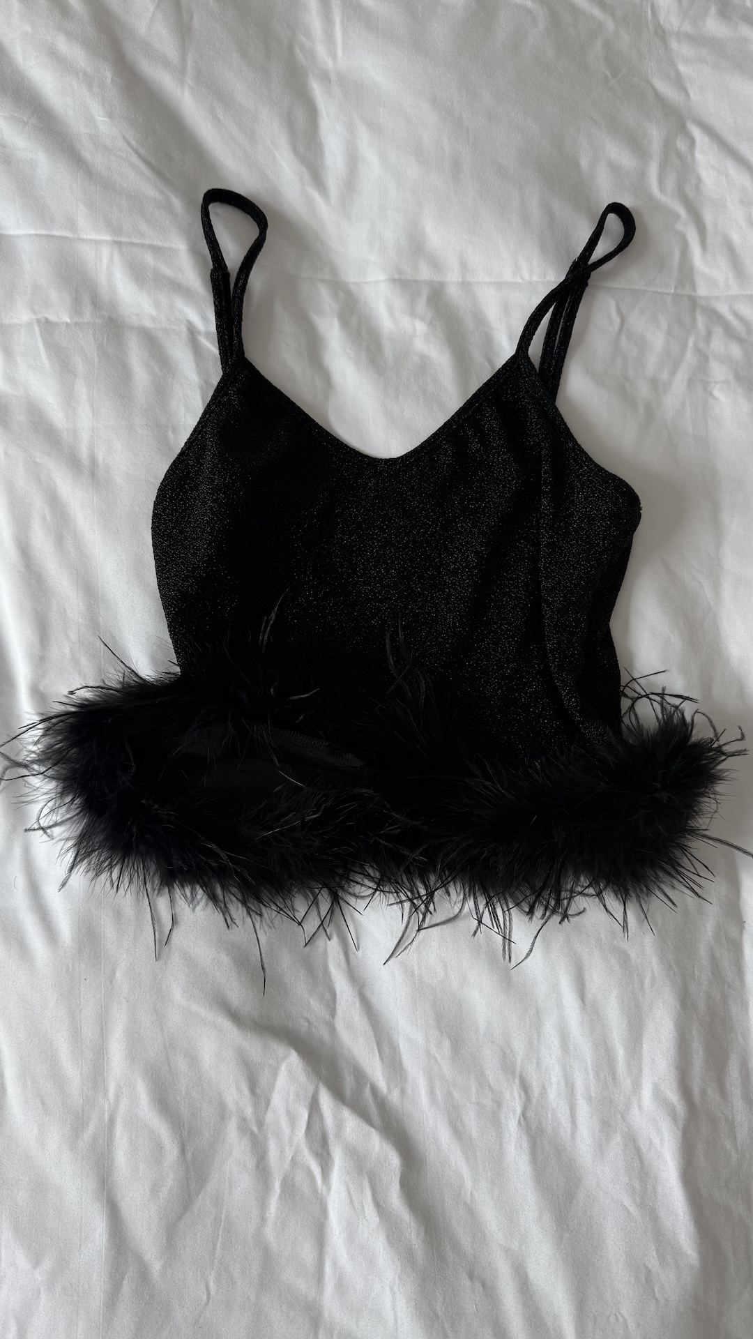 Топ с натуральными перьями