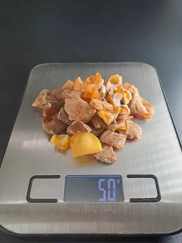 Балтийский янтарь коллекционный 50 гр