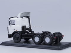 MAZ-6422 road tractor later with spoiler print Russia white Start Scale Models (SSM) 1:43