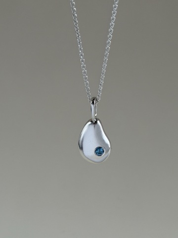 кулон ЧУВСТВУЙ спокойствие