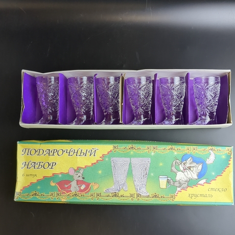 Хрустальные сапожки стопки набор из 6 штук, в оригинальной коробке, алмазная грань, геометрический орнамент, винтаж СССР 1970-1990 гг