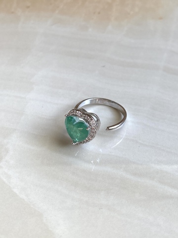 Кольцо Аквахарт со светло-зеленым сердцем, серебряный цвет