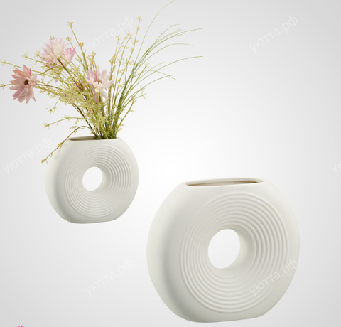 Керамическая дизайнерская ваза