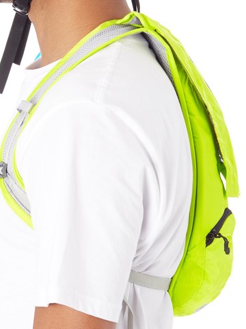 Картинка рюкзак беговой Camelbak classic Lime Punch/Silver - 4