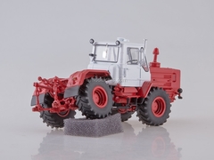 Tractor T-150K white-red 1:43 Start Scale Models (SSM)