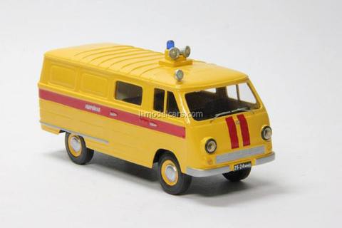 ERAZ-762 V Emergency Service Vector-models 1:43