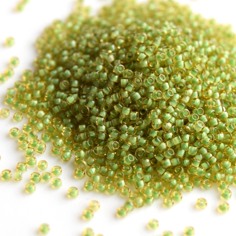 Бисер Тохо круглый 15/0 0945 салатовый/Toho round