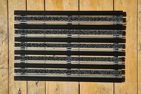 Придверная решетка Gidrolica Step – резина + текстиль + скребок, 390×590 мм