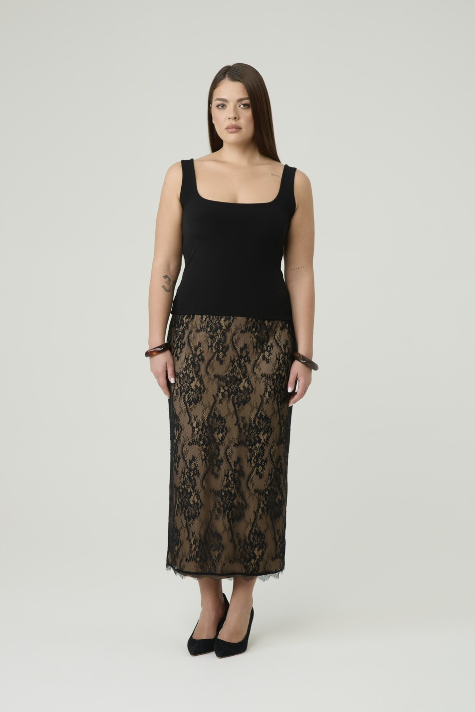 Майка с вырезом каре, черный