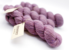 Носочная пряжа «Мэри Морстен» (Mary Morstan), 50 г