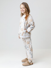 жакет  для девочки  КР 302899/бежевый 0403 Н086 к659