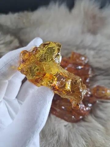 Копал молодой янтарь коллекционный 16 гр