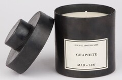 Свеча ароматическая Graphite MAD et LEN воск/white 300g