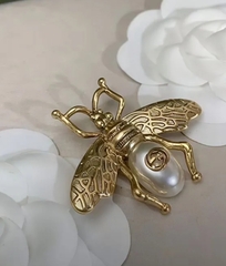 stilnaya-brosh-muha-style-by-gucci-v-vintazhnom-stile