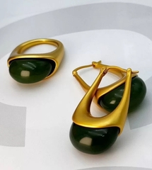 Кольцо капля с цветной вставкой из акрила в стиле BOTTEGA