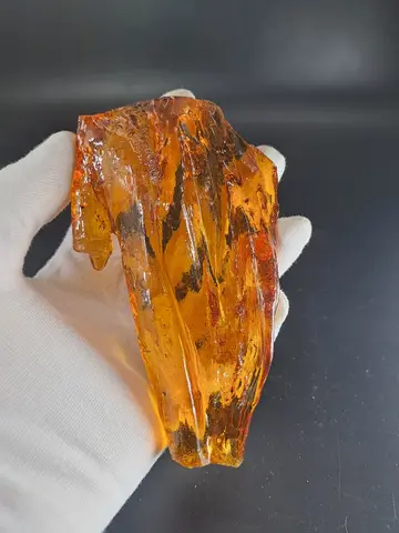 Копал молодой янтарь коллекционный 65 гр