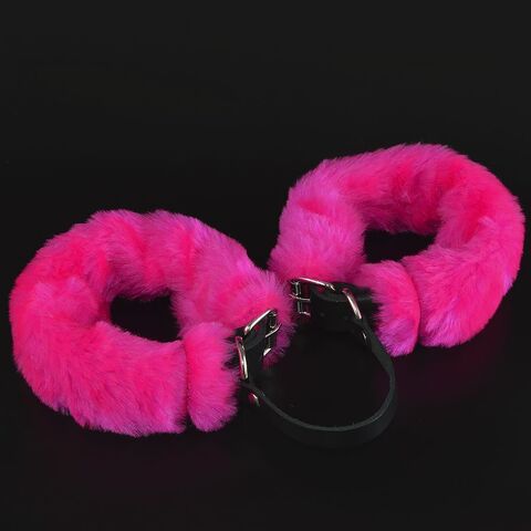 Черные кожаные оковы со съемной ярко-розовой опушкой - Sitabella BDSM accessories 3443-144