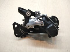 Задний переключатель Shimano SLX RD-M7000