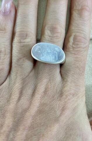 Кольцо капля с цветной вставкой из акрила в стиле BOTTEGA