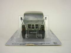 Tarpan Honker 4012 dark green 1:43 DeAgostini Kultowe Auta PRL-u #54