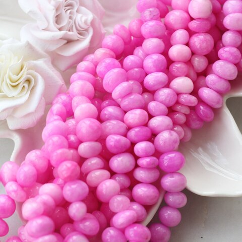 Агат тонированный, галтовка, 7-14 мм, нить 38 см, К129