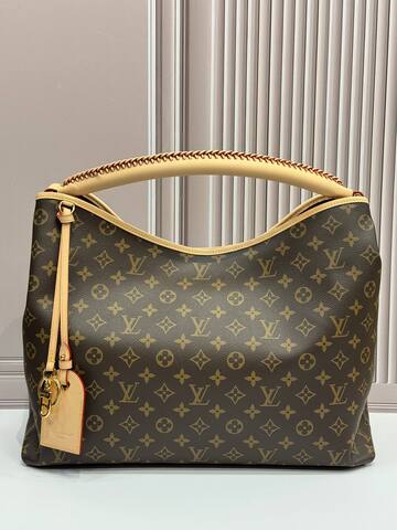 Сумка Louis Vuitton Again