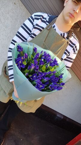 Ирис большой букет