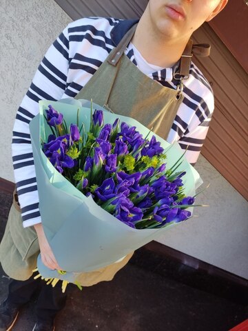 Ирис большой букет