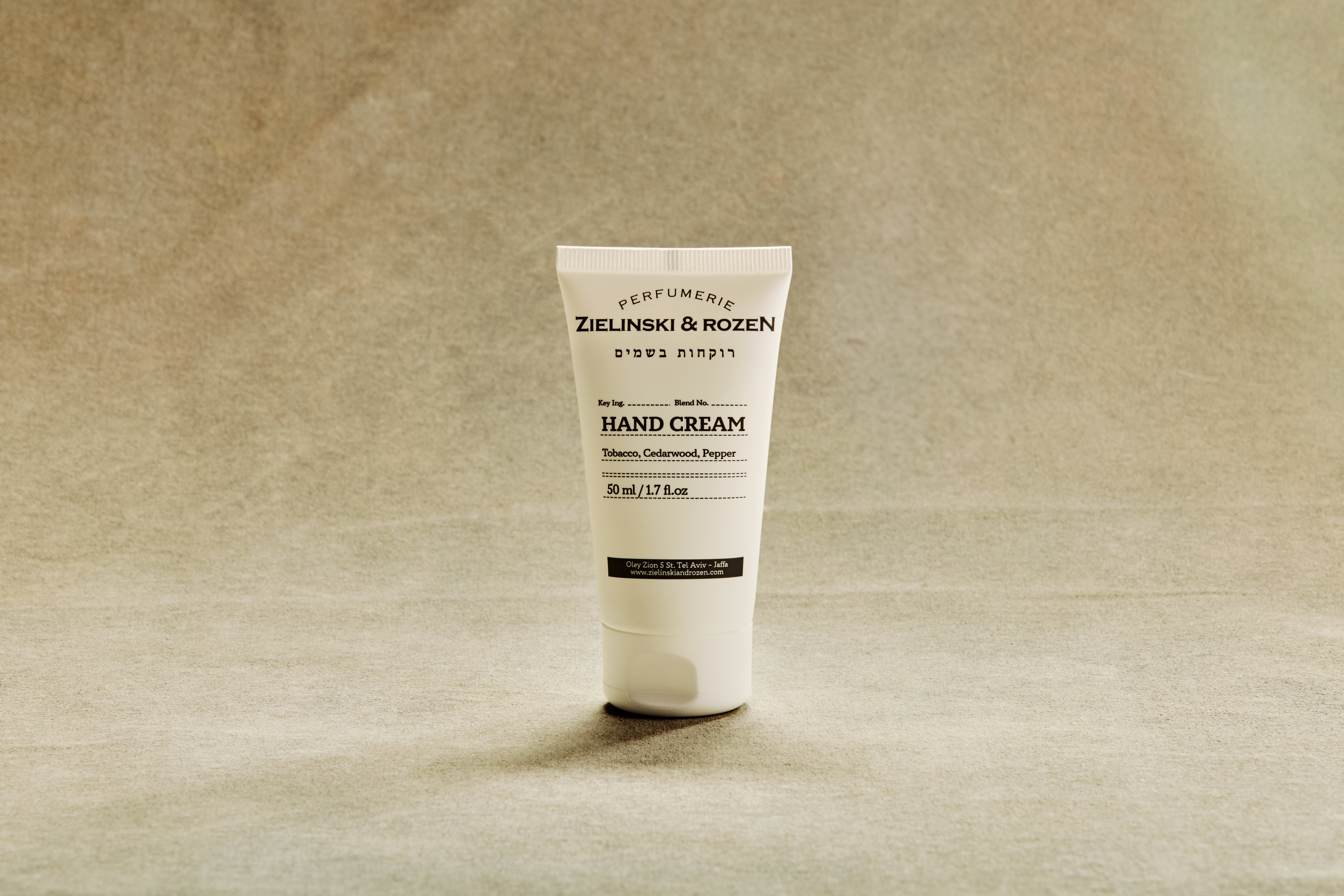 Hand_cream_HBR_Tobacco__Cedarw