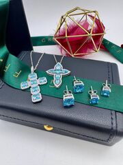 Колье из серебра 925 пробы с голубыми куб.цирконами GRAFF (на цепочке)