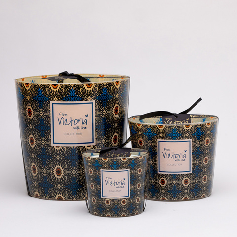 Свеча ароматическая 1.8кг Victoria with Love Bouche blue