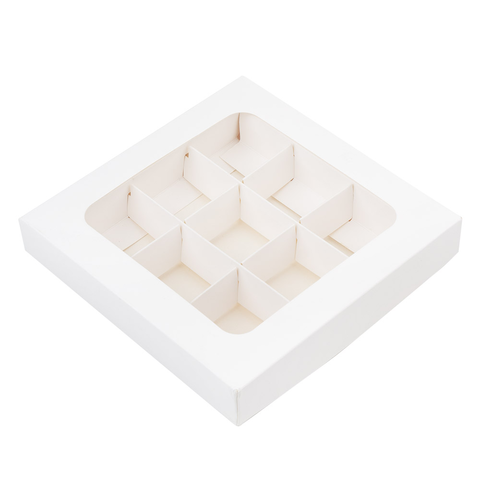 Коробка для 9 конфет белая,с окном с крышкой