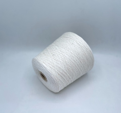 Loro Piana (пр.Италия) арт-Cot-one-silk, 500м/100гр, 67% Хлопок, 29% Шелк, 4%Полиэстер(пайетка) ,цвет-Белый, арт.28716