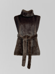 Жилетка Анжелика однотонная меховая с высоким горлом и поясом