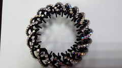 Заколка краб на пучек