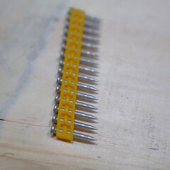 Гвозди по бетону для аккумуляторного пистолета DCN890 (3.0*25 мм, кован., 1005 шт/уп) FEDAST