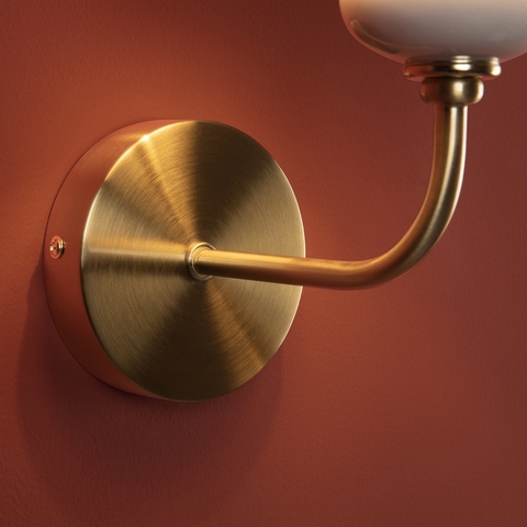 Настенный светильник Freya Evelyn FR2038WL-01BS