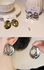 Серьги- дутые овальные в стилистике CELINE цвет серебро/золото