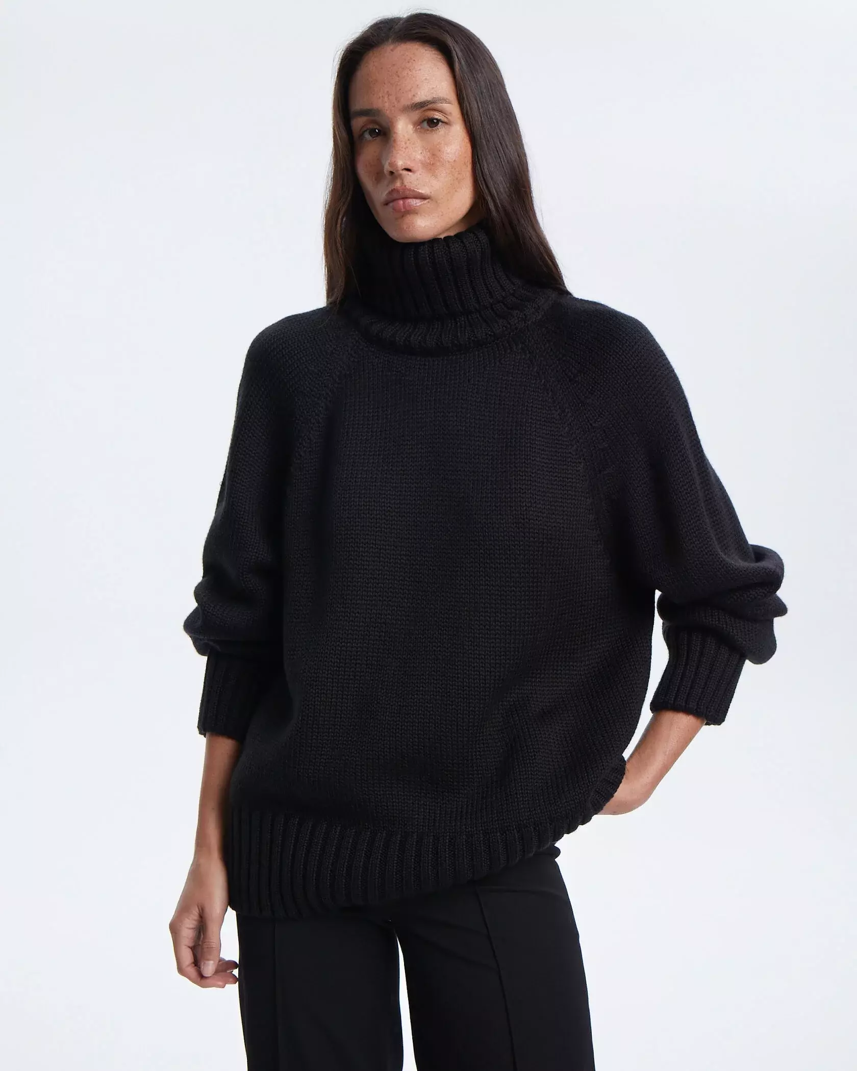 Свитер из шерсти мериноса, Черный