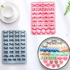 Форма силиконовая «Бантики. Сердечки. Губы» 33 ячейки