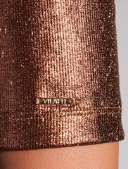 Футболка облегающая из хлопка в рубчик с U вырезом и матовым покрытием металлик  D49.120 (129367)